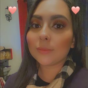 Meet your Posher, Roxana